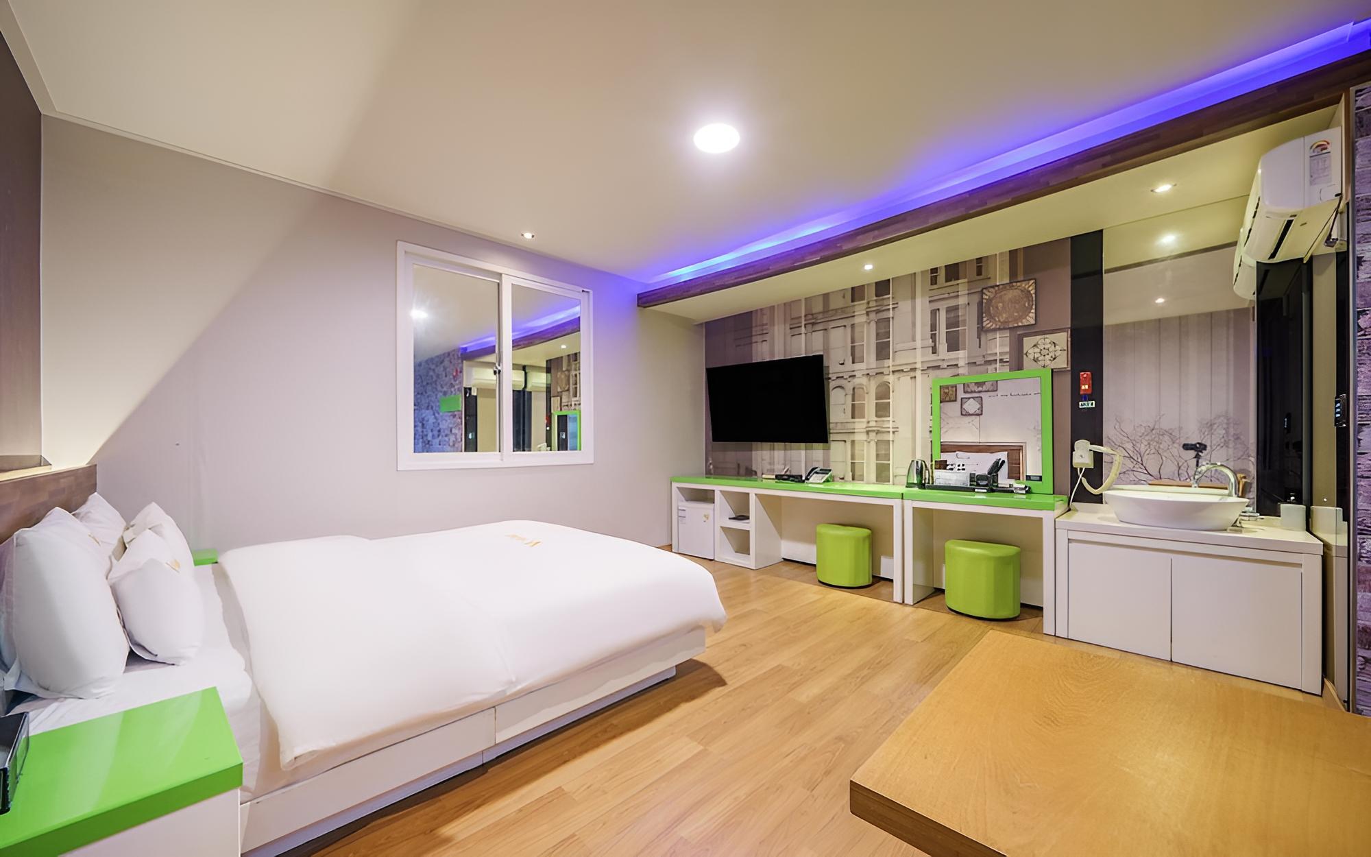 Room (Unmanned tel (provides the nation's h) photo 3