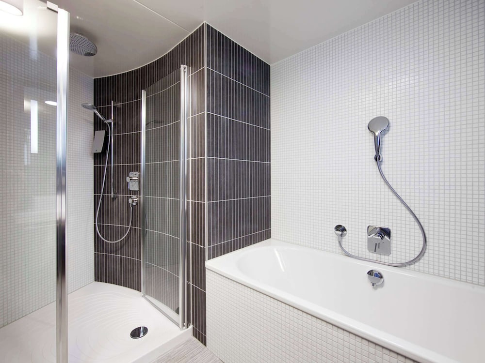 Superior Suite, Multiple Beds - Photo 4