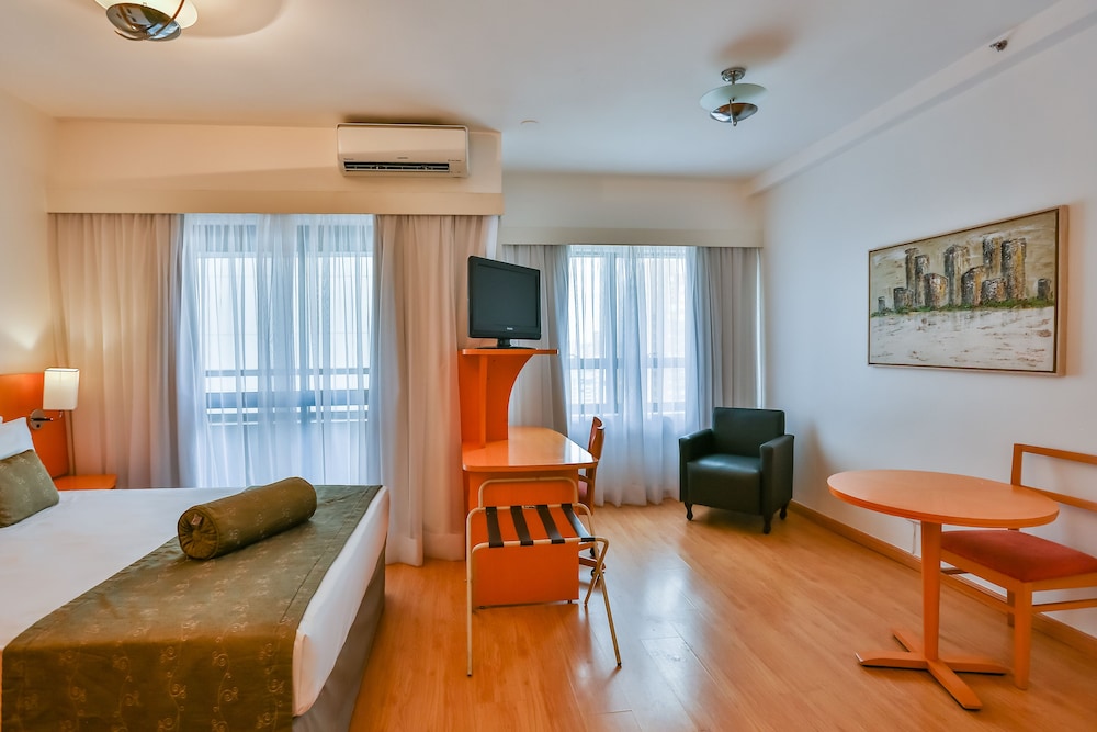 Standard Double Room, Non Smoking - Photo 7