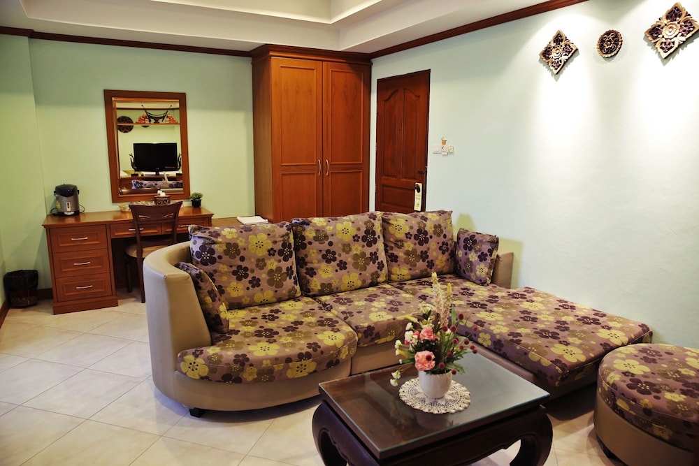 Family Room (For 2 people) photo 2