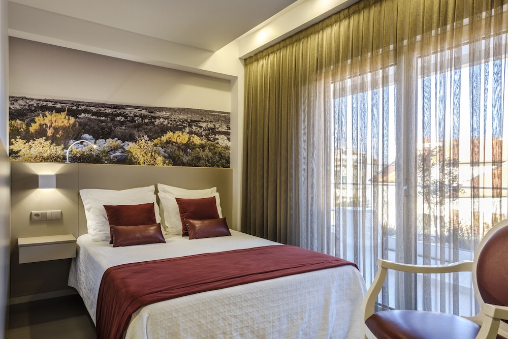 Premium Double Room, Balcony, City View photo 2