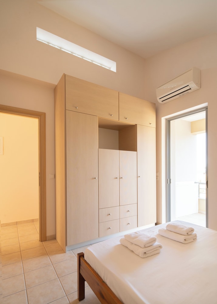 Duplex, 3 Bedrooms, Non Smoking photo 2