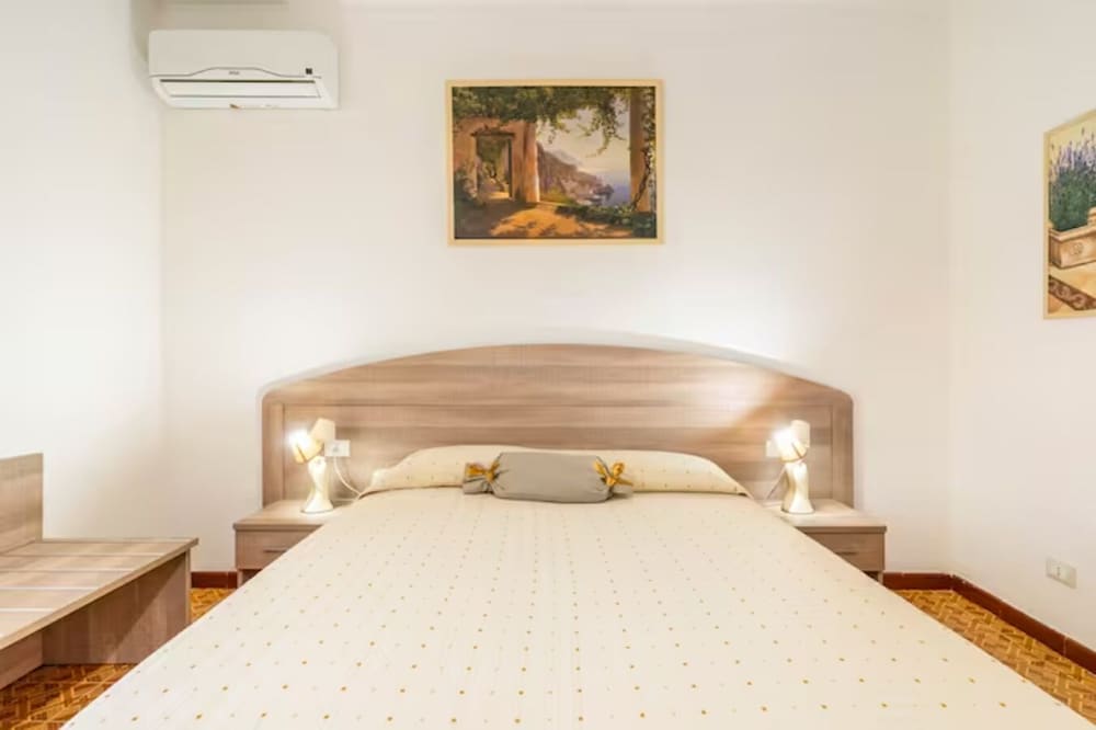 Standard Triple Room, 1 Bedroom, Bathtub