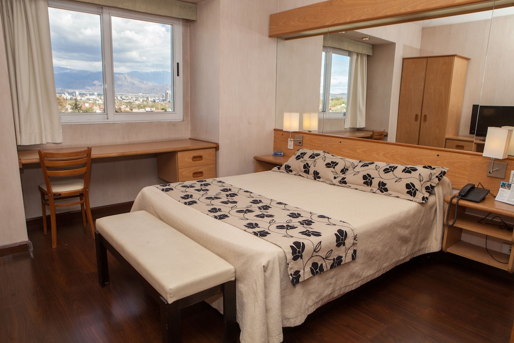 Standard Double or Twin Room photo 1