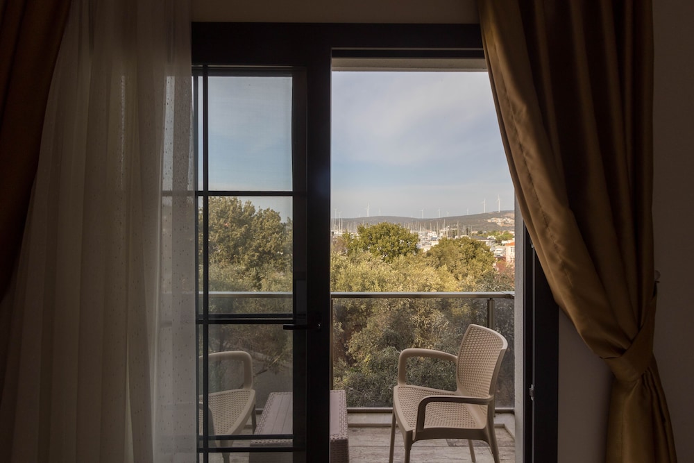 Suite, Garden View photo 2