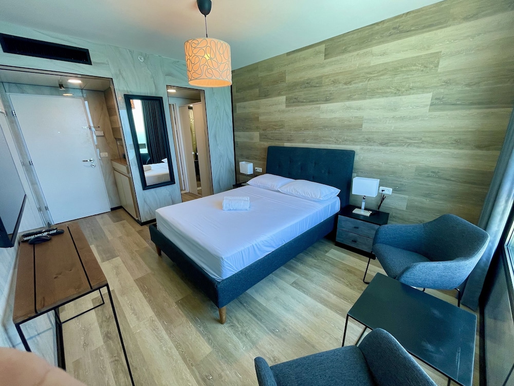 Panoramic Studio photo 2