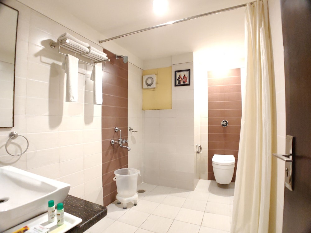 Deluxe Twin Room photo 2