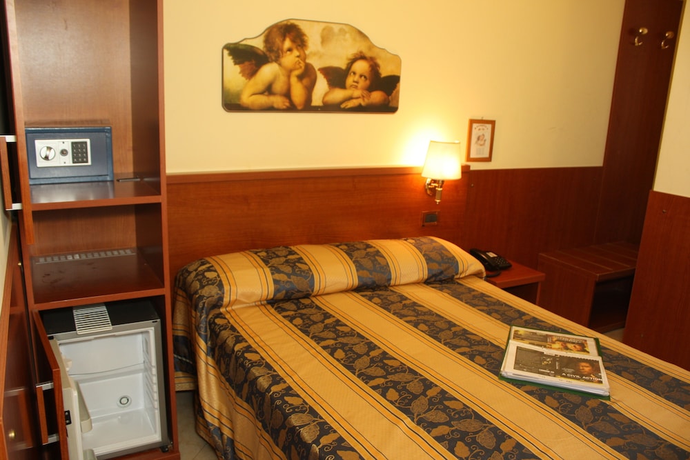 Family Room, Private Bathroom