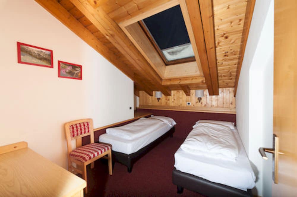 Apartment, 1 Bedroom (5 pax - attic) photo 3