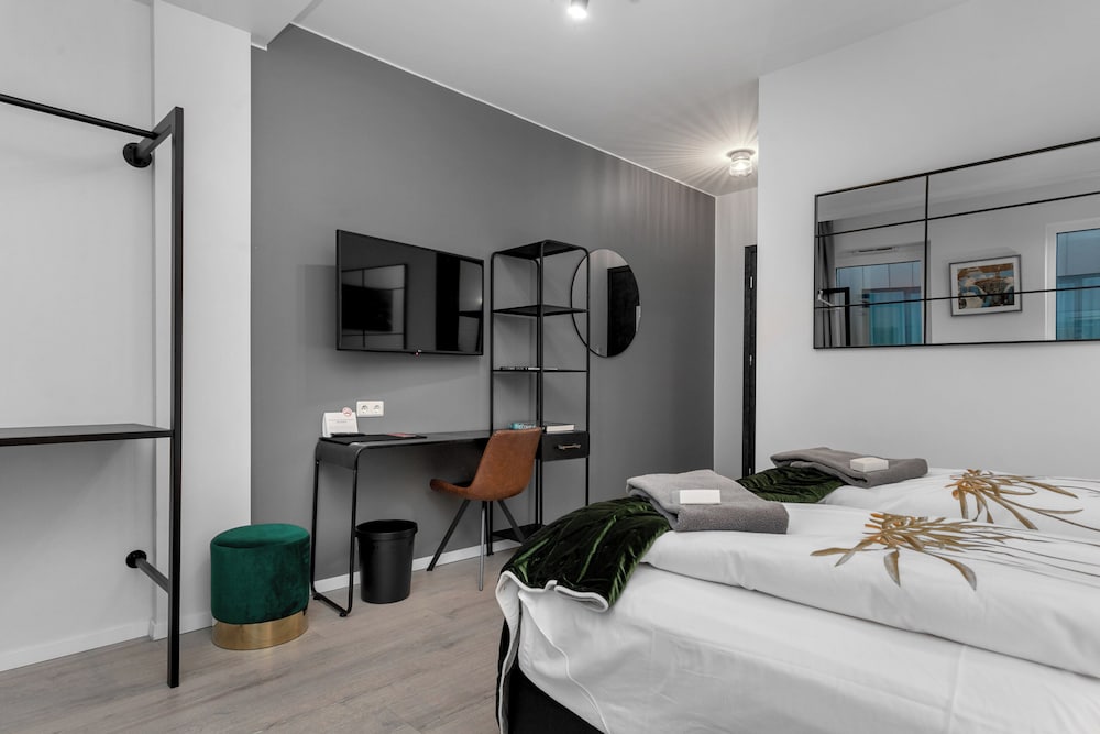 Superior Double Room, Balcony - Photo 13