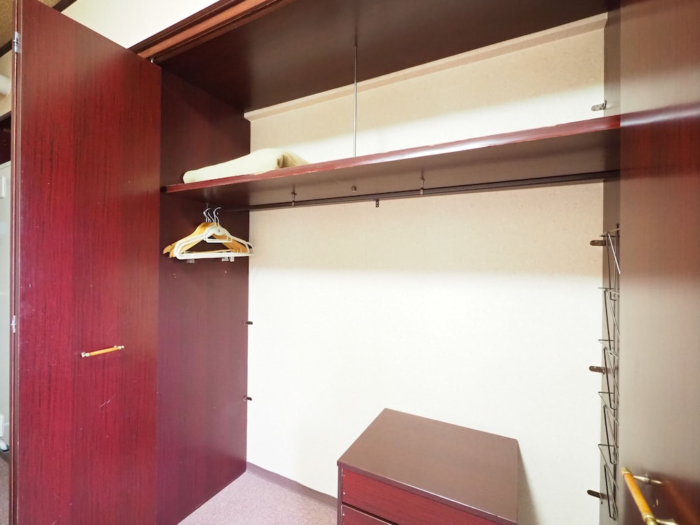 Twin Room, Non Smoking - Photo 3