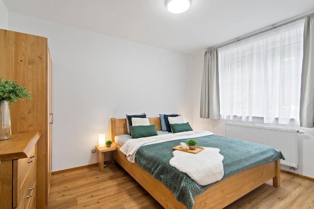Family Apartment, 1 Queen Bed with Sofa bed photo 1