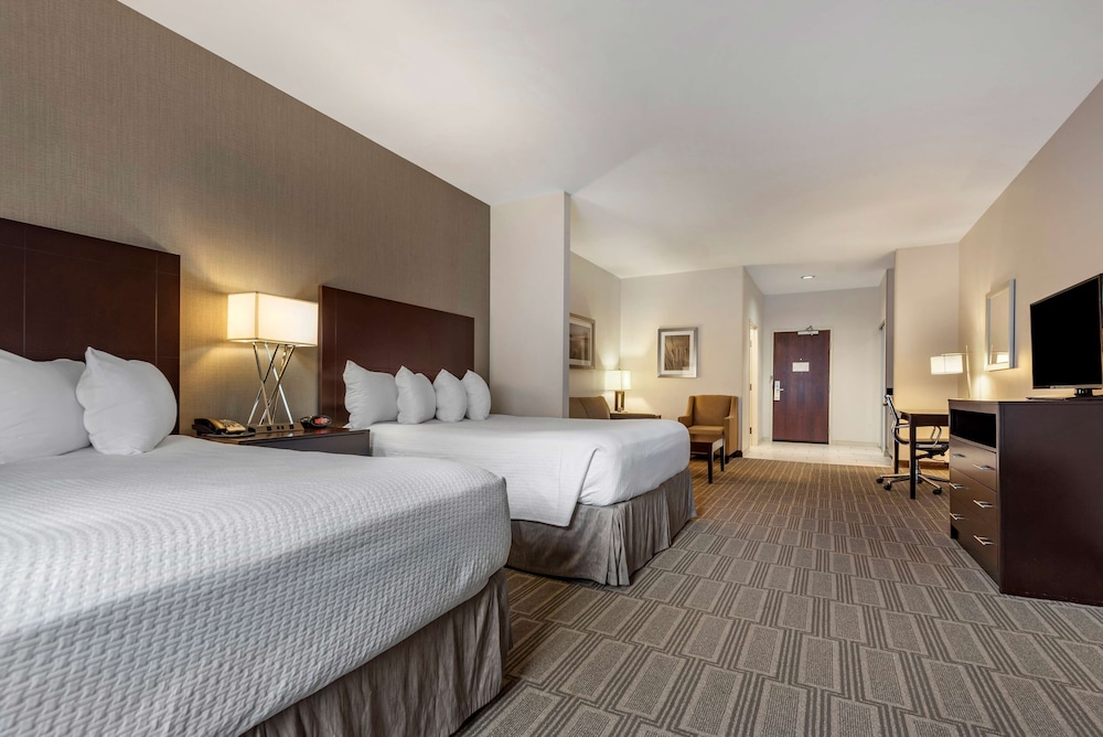 Standard Room, 2 Queen Beds, Accessible, Bathtub photo 3
