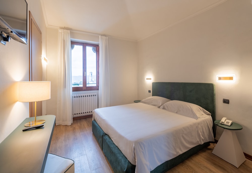Standard Room - Photo 2