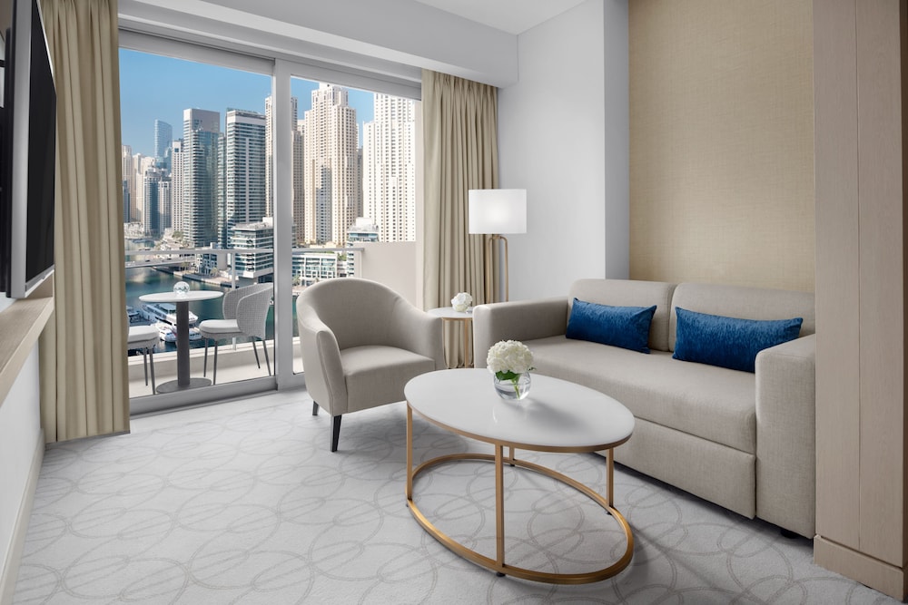 Grand Room, 1 King Bed with Sofa bed, Marina View - Photo 2
