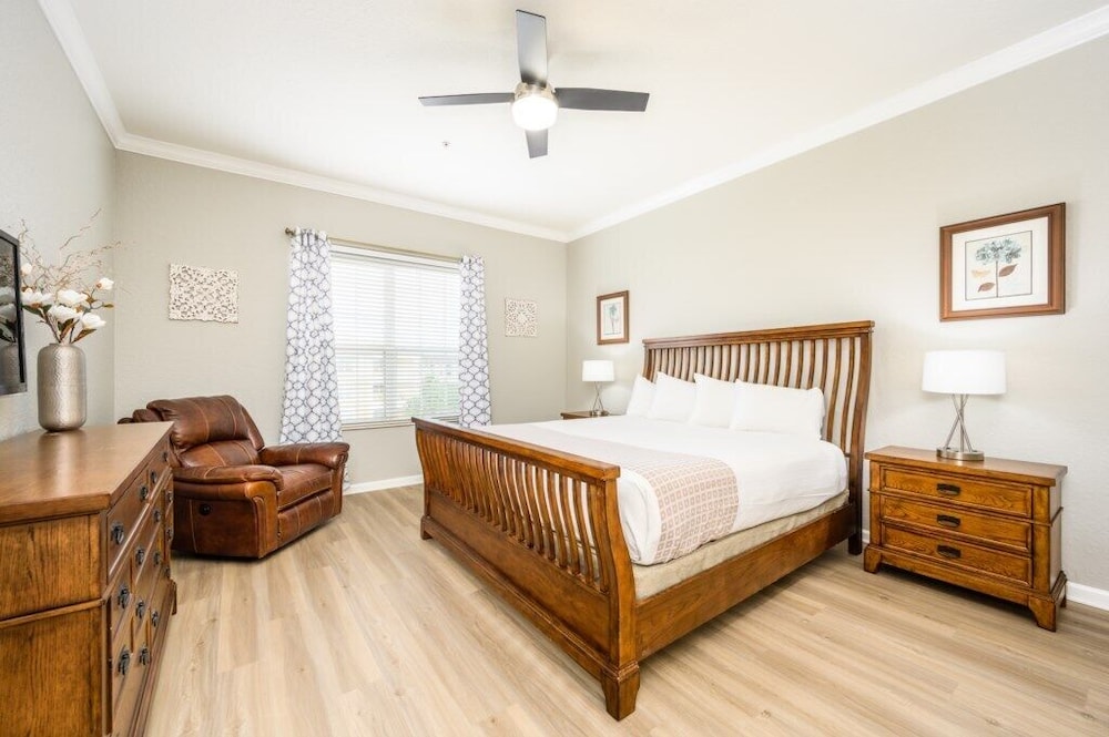 Condo (Beautiful Modern Condo - Vista Cay Re)