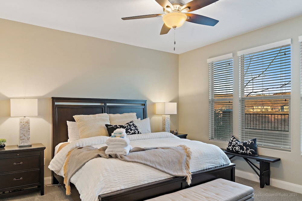 Townhome, 4 Bedrooms