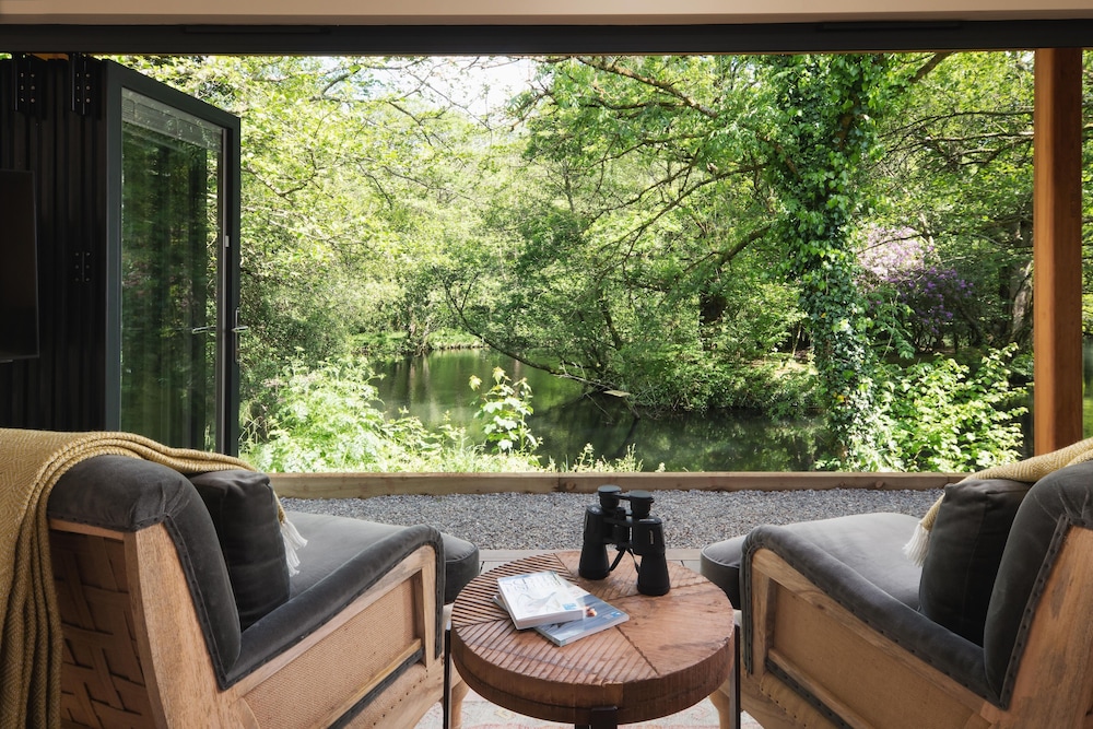 Luxury Cabin, Ensuite, Lake View (Lakeside Lodges)