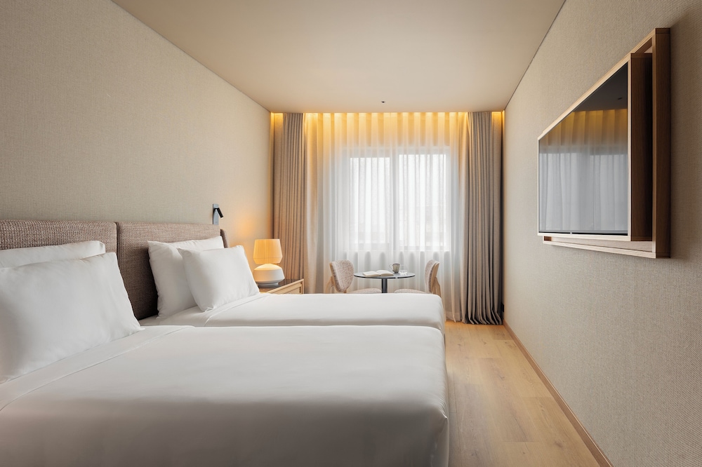 Double or Twin Room (Cool) photo 3