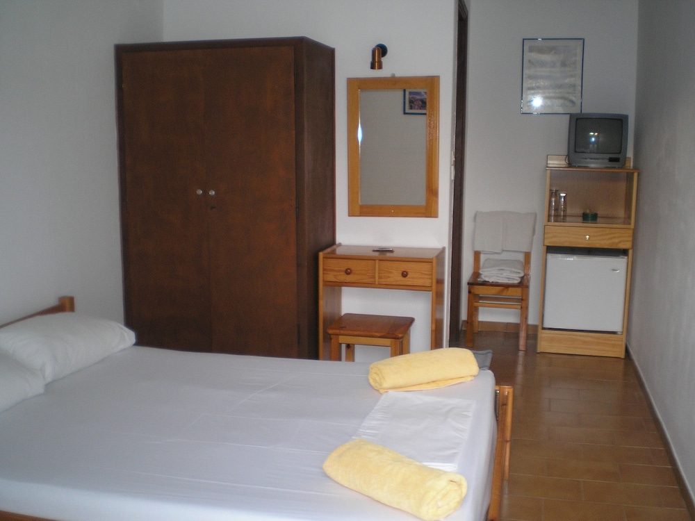 Deluxe Double or Twin Room, 1 Double or 2 Twin Beds, Garden View photo 3