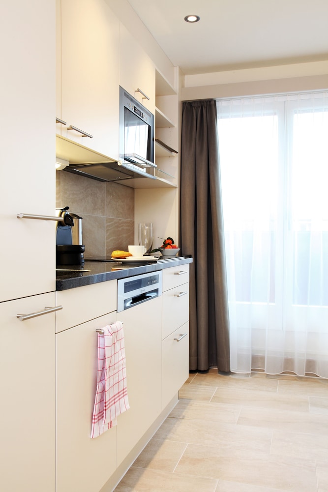 Studio (Penthouse Apartment) photo 2