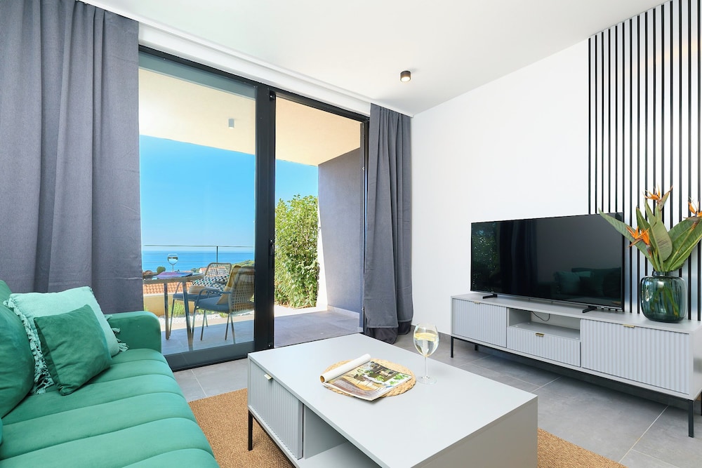 Apartment (1 Bedroom)