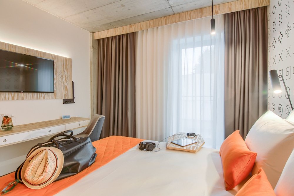 Premium Room, 1 Double Bed - Photo 1