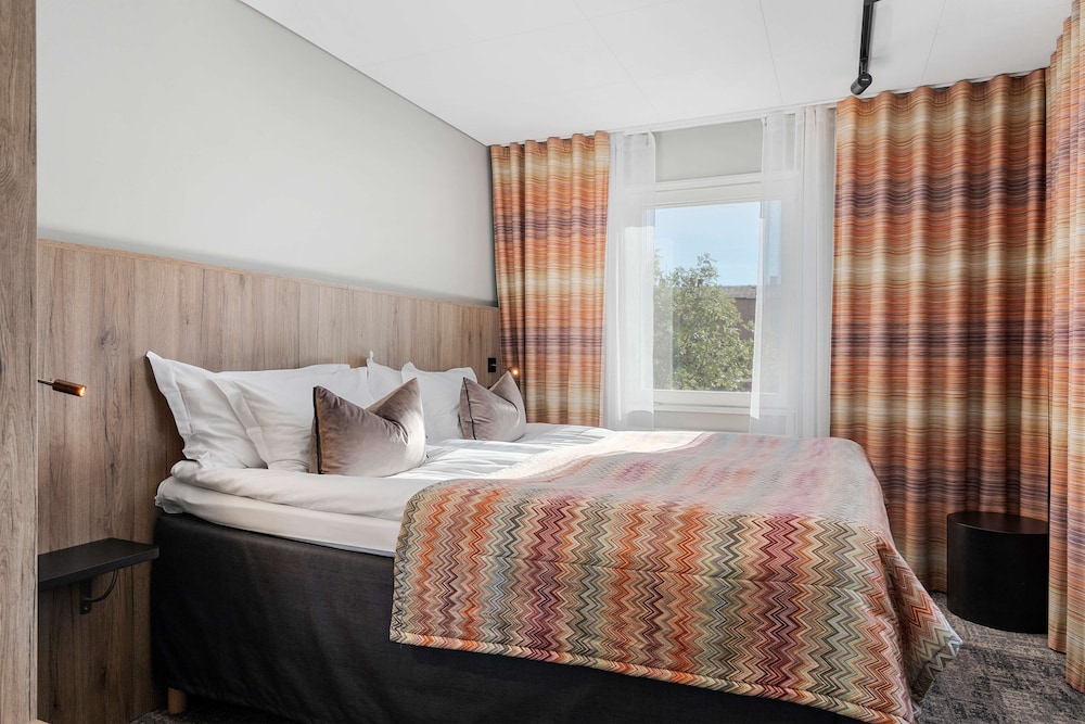 Family Suite, Multiple Beds, Non Smoking (Living Room;with Sofabed)