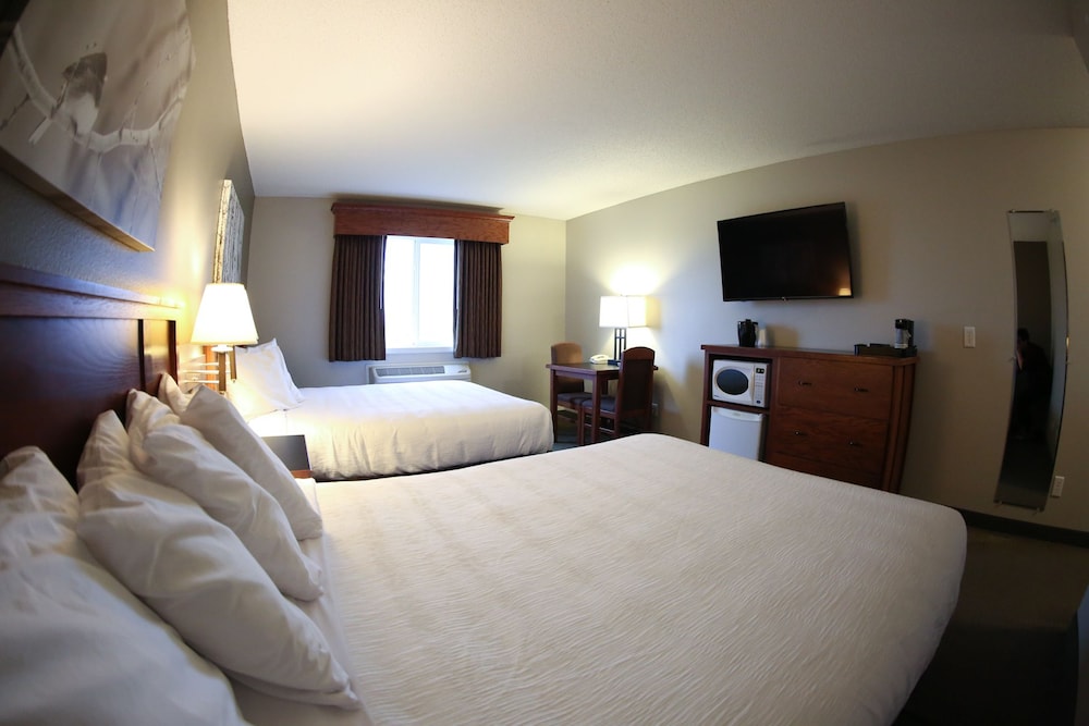 Standard Room, 2 Queen Beds photo 3