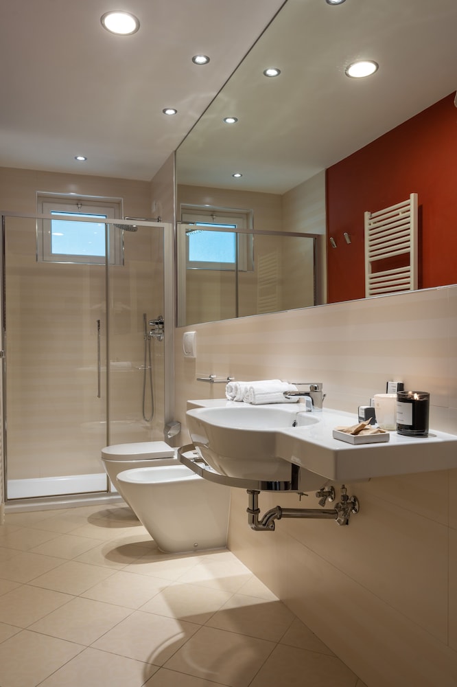 Junior Suite, Balcony photo 3