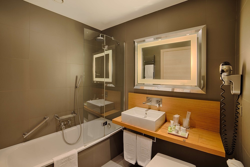 Superior Room - Photo 11