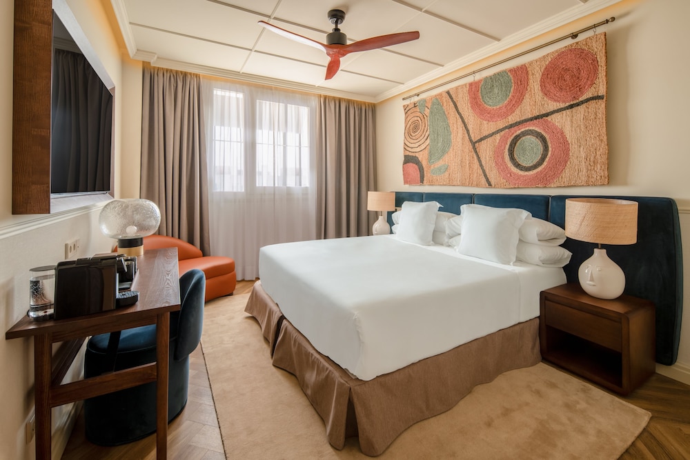 Deluxe Double Room Single Use