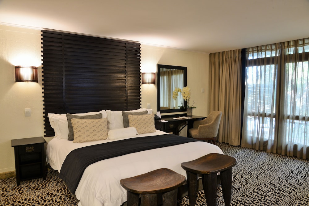 Executive King Suite photo 2