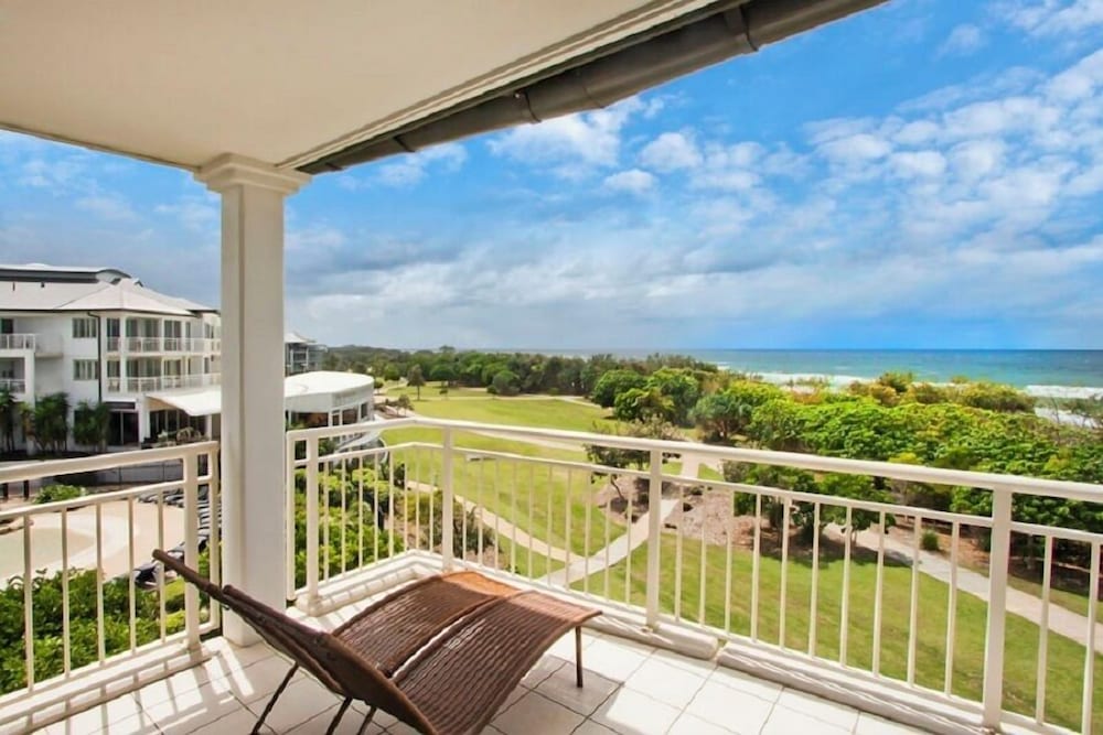Apartment, 2 Bedrooms, Ocean View photo 2