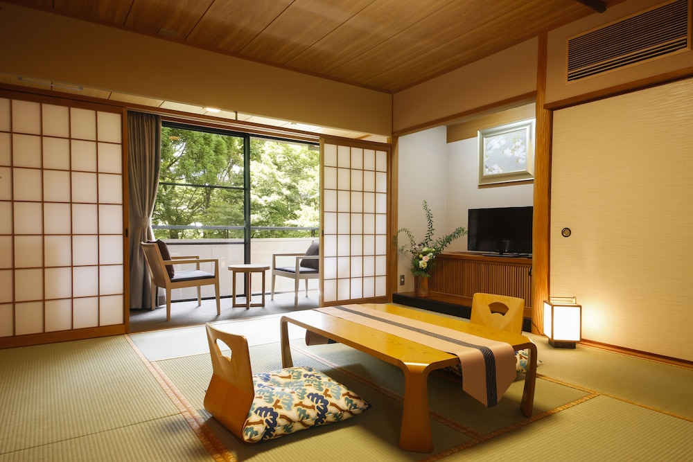 Japanese Style Room Mountain View For 4 People