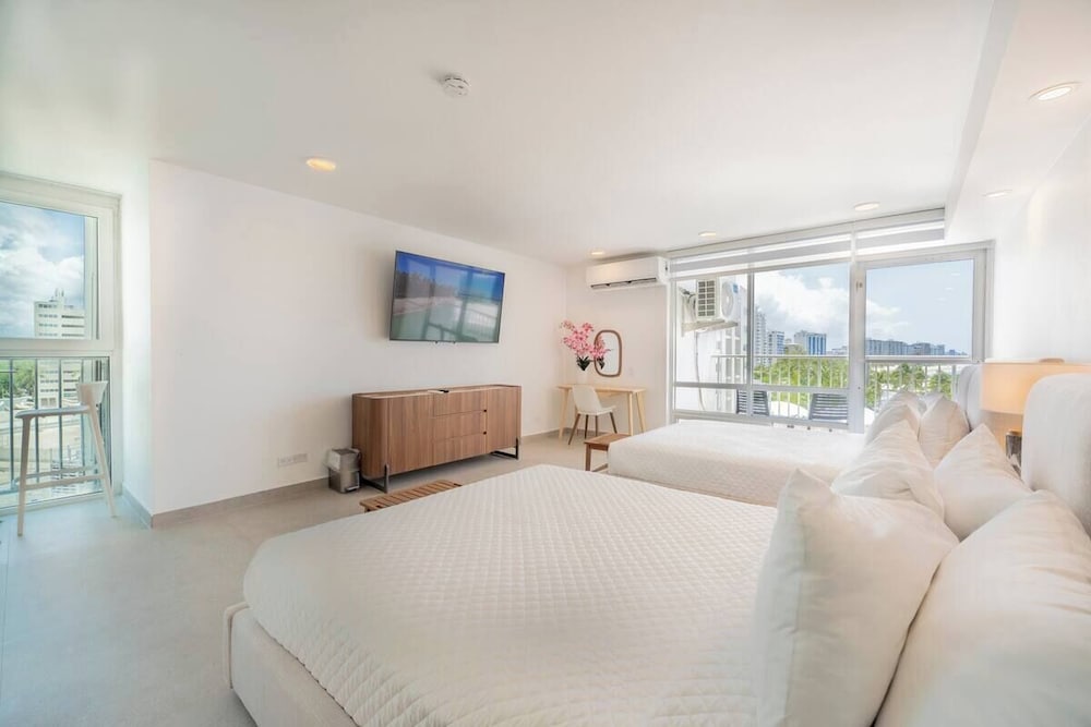 Superior Studio, 2 Double Beds, Ocean View