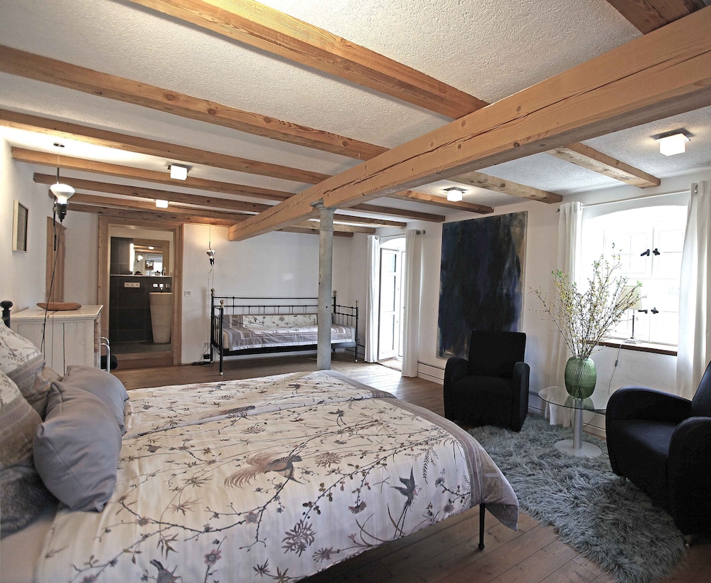 Premium House (Basement & Belle Etage Gut Stohrerhof) photo 1