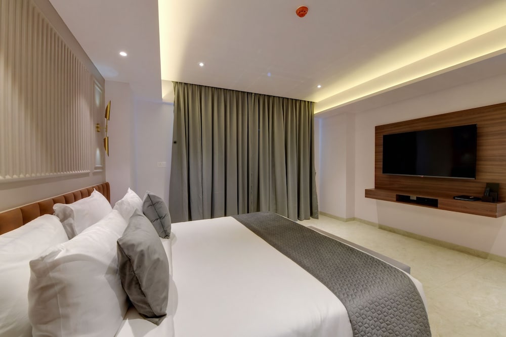 Fern Club Suite photo 3