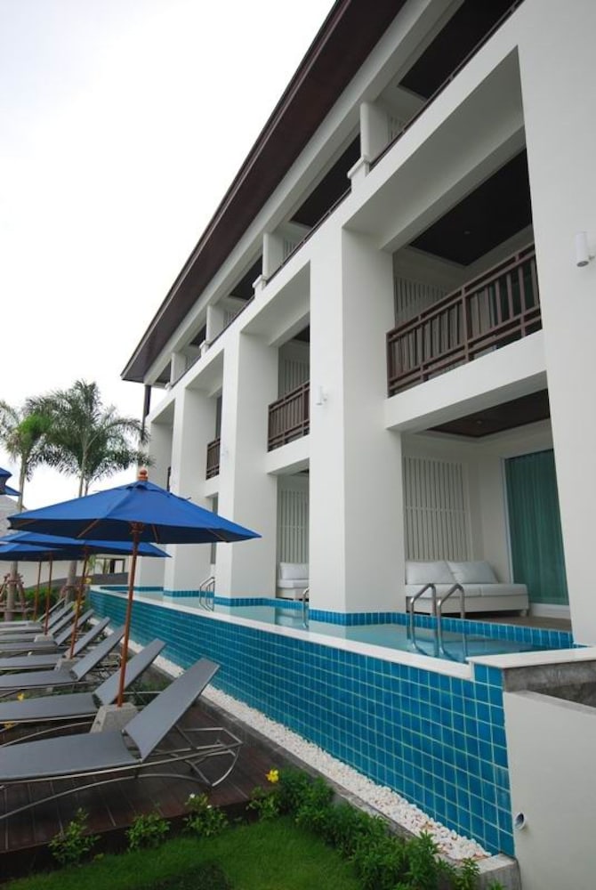 Deluxe Room, Pool Access - Photo 5