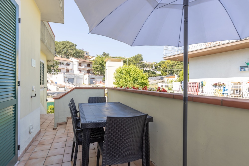 Standard Apartment Magnolia