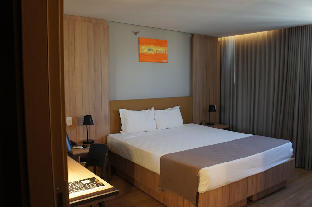 Standard Double Room, 1 King Bed - Photo 3
