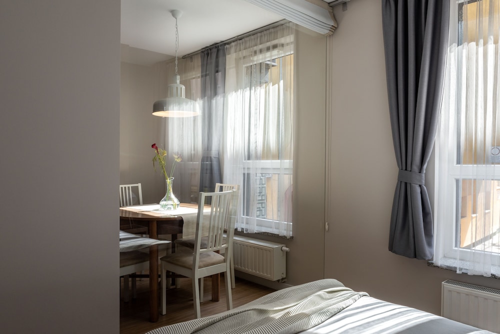 Apartment photo 3