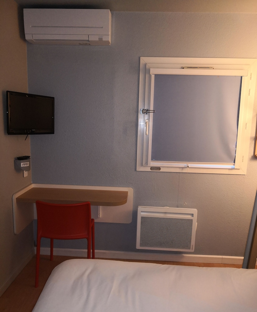 Double Room - Photo 8