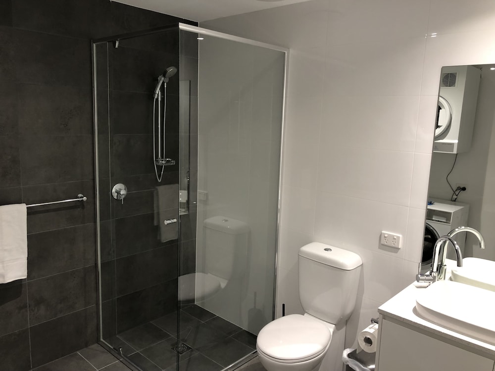 1 Bedroom Apartment - Photo 4