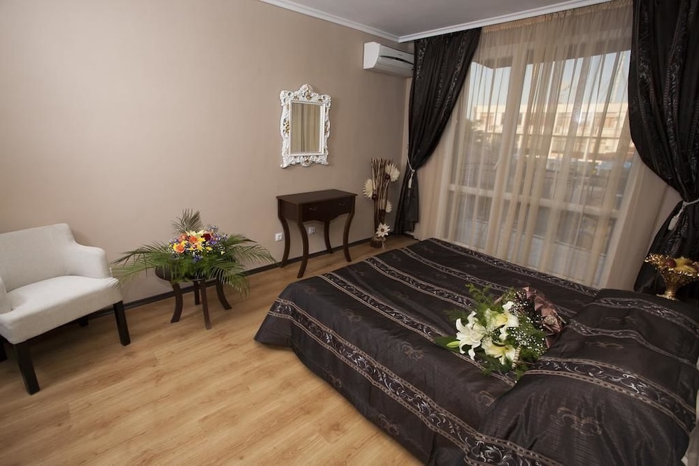 Junior Apartment, 1 Bedroom, Balcony photo 3