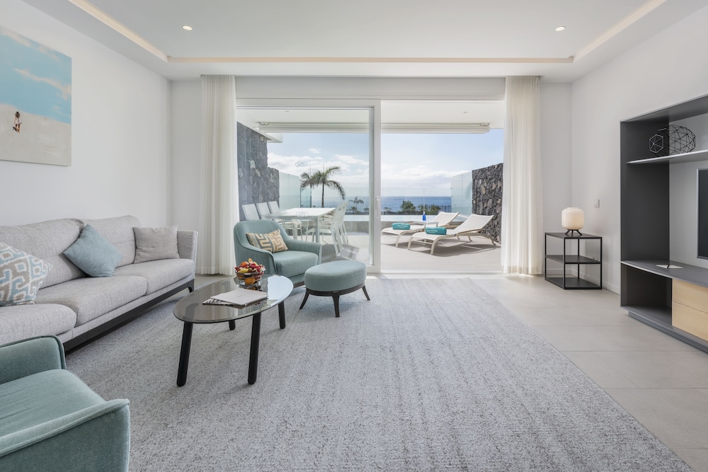 Duplex Villa with 2 bedrooms and private pool thumbnail 6