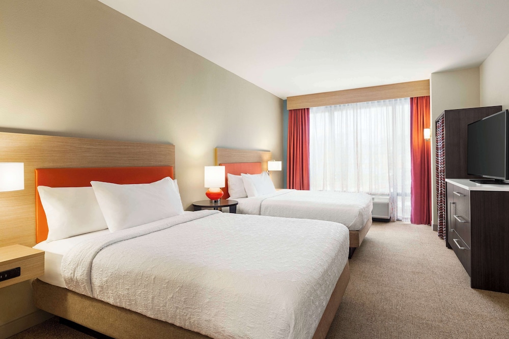 Studio, 2 Queen Beds, Accessible, Bathtub (Mobility & Hearing)