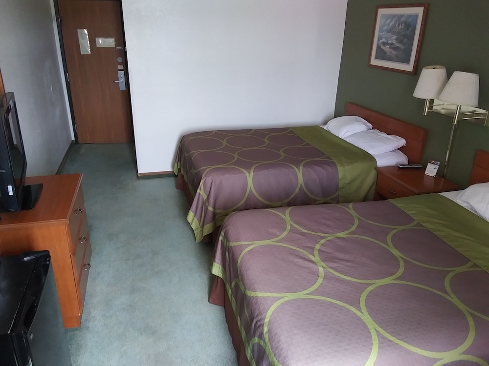 Room, 2 Double Beds, Non Smoking - Photo 3