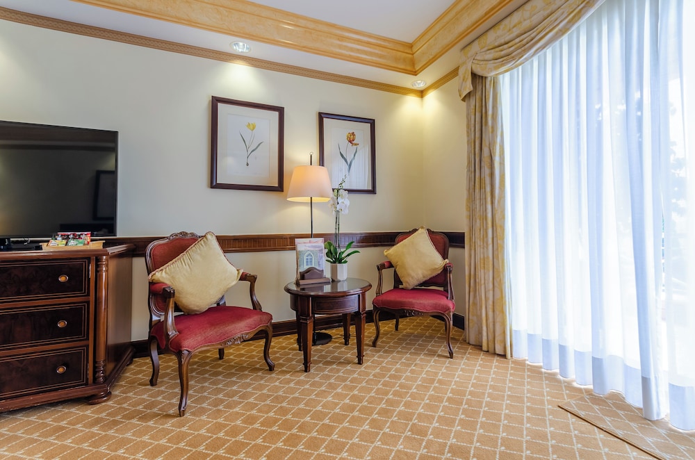 Suite (Garden)
