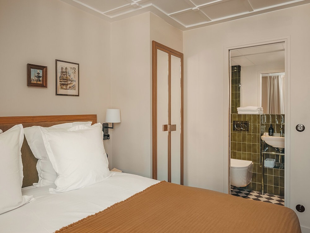 Classic Double Room, Balcony photo 3